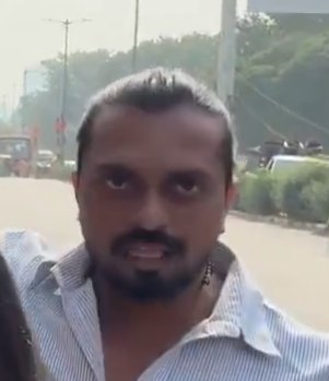 abhisar_sharma's tweet photo. AI photos @DelhiPolice https://t.co/YZreZuGMl8