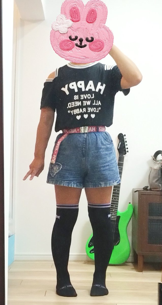 jyojioji2's tweet photo. 久しぶりにちゃりで女児服着てお出かけ
また暑くなって来たので肩出しですw
ラブラビのだいぶ昔のかな？
メルカリで買いました
ショーパンとニーハイはしまむら https://t.co/8jISV8xi0K