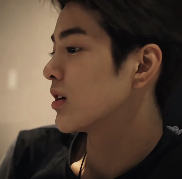 inneffabIe's tweet photo. kok mirip sekilas? https://t.co/bEsdFLeLrW