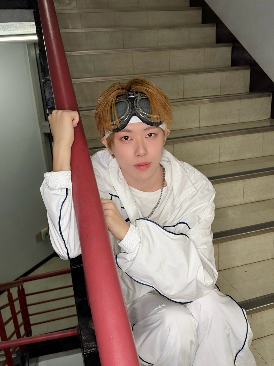 KO1KEYZofficial's tweet photo. [📸] 261011

SBS「#인기가요」
감사합니다!

🍎 #TOWA
Detail ➡︎https://t.co/0KLu2uaUgX

'KO1KEYZ' (Korean ver.) PV
🔗https://t.co/4xIBmFp1QE
Apple Music
🔗https://t.co/nt5gbOMgPp
Spotify
🔗https://t.co/pTP0S9St1f

#Inkigayo #人気歌謡
#KO1KEYZ #코이키즈 https://t.co/u5B5nQiTww