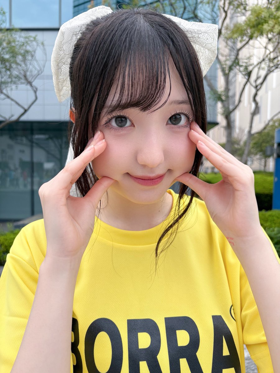 LinQ__Oshiaka's tweet photo. キメ顔ともち顔~森斗咲羽を添えて~✍️

#LinQ #森斗咲羽 https://t.co/hpq0AQB0lf