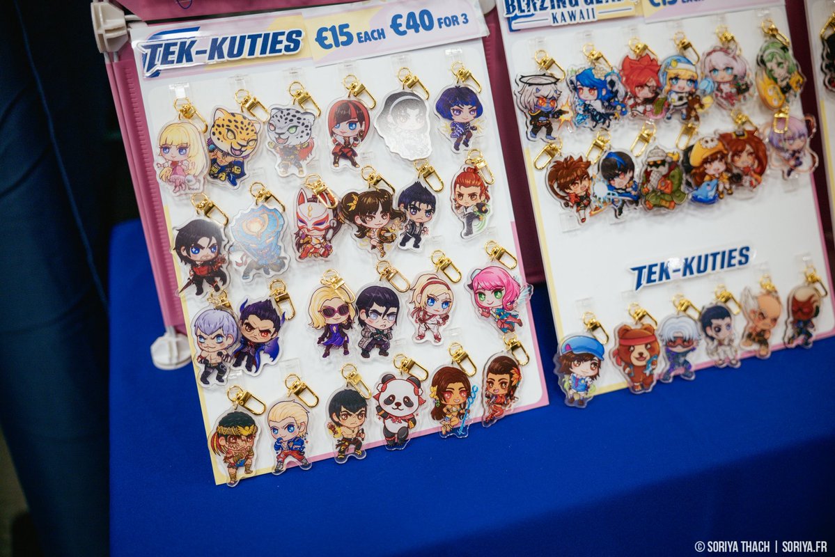 Soriya_fr's tweet photo. Ces stickers me motivent dans tous mes workflows depuis que je les ai pris au stand de @microcake à l’EVO l’année dernière, ils sont super quali et super beaux 🥰 Allez lui donner de la force à l’étage des Artistes à l’@Evo_France, elle en a plein de tout mignons pour la FGC 🩷 https://t.co/cPByCQaS42