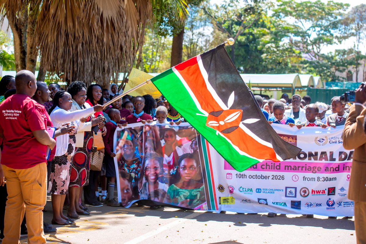 Hope_ksai's tweet photo. THE GIRL CHILD HAS A VOICE, AND HER FUTURE IS HERS TO SHAPE!

HKSAI, alongside partners and stakeholders, commemorated the International Day of the Girl Child in Eldoret, Uasin Gishu County, under the theme “Ending Child Marriages and Investing in Girls’ Rights.” https://t.co/gV7ei1MkUv