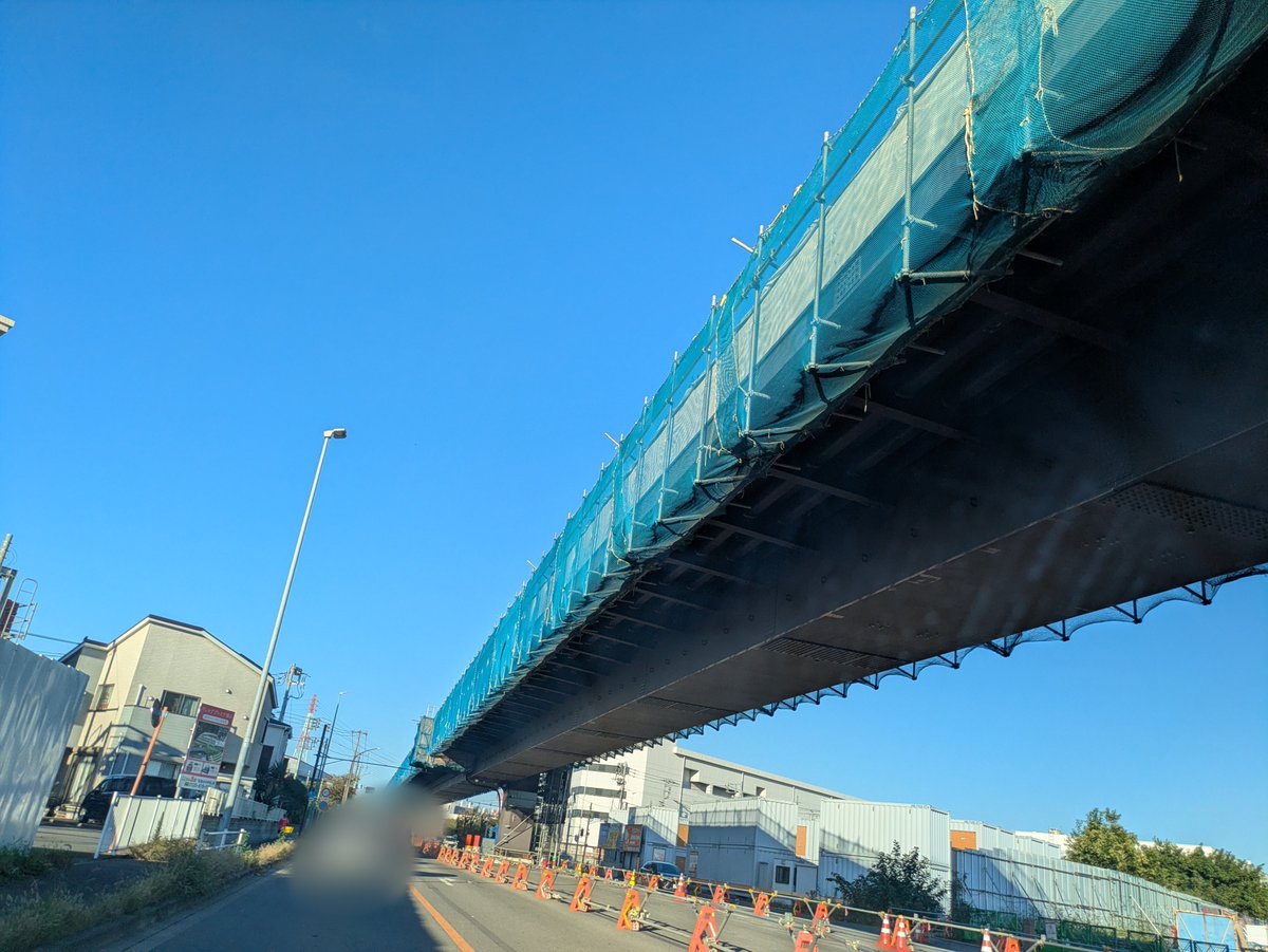 meguham1's tweet photo. 練習帰りに寄り道
鹿島建設の「KAJIMA TREE」
今、こんな感じみたい

渋滞緩和の陸橋も、前より出来てた

あと半年で、この広大な敷地が
お花と建物でいっぱいのになるのかしら💦

＃GREEN×EXPO
＃花博 https://t.co/SR5zjTjZ8B