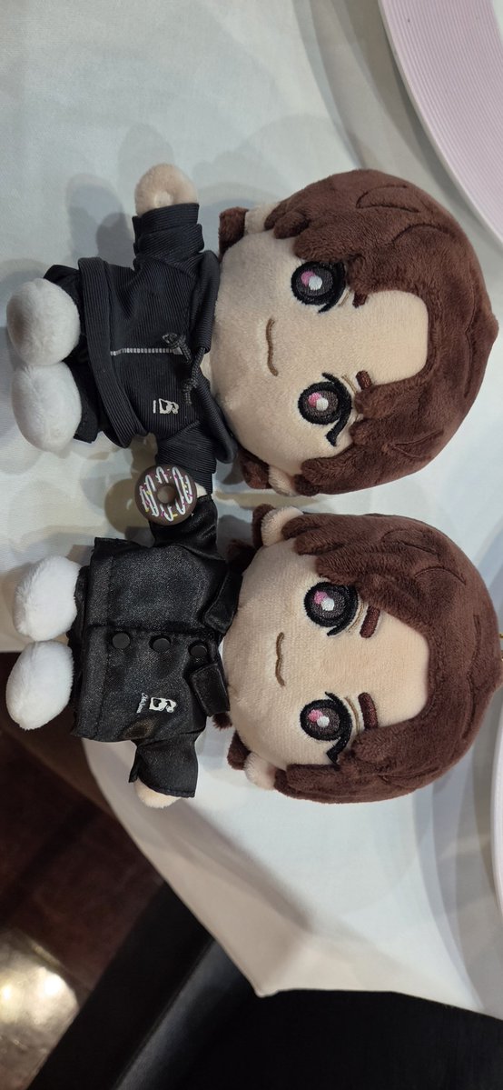 st_laugh_u's tweet photo. ょもぬなんてふたりいた方がいいもんね、で追加購入したんだけど2代目ょもぬ、口角上がり気味でｷｬﾜｲｲ https://t.co/0pI3ZERMUG
