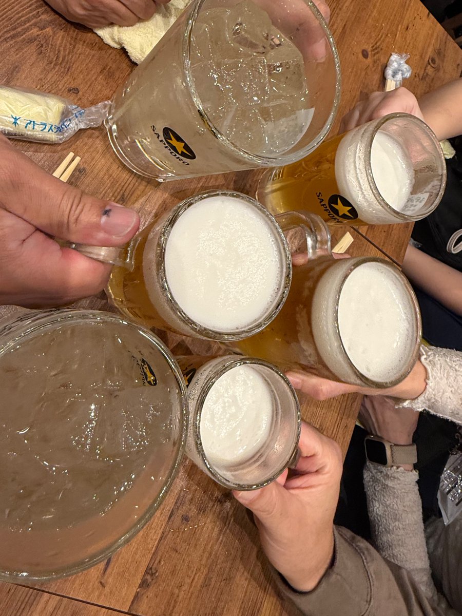 nishino_mrs_ngy's tweet photo. こんにちは✨️昨日はお昼と夜に別件の飲み会があり、はしご酒🍻13時～夜中の3時頃まで飲んでました🫠今日は体力回復に全てを費やします🛌

明日は11時～出勤します❣️お時間ある方、遊びに来てね💕︎ https://t.co/oQh6t68KKr