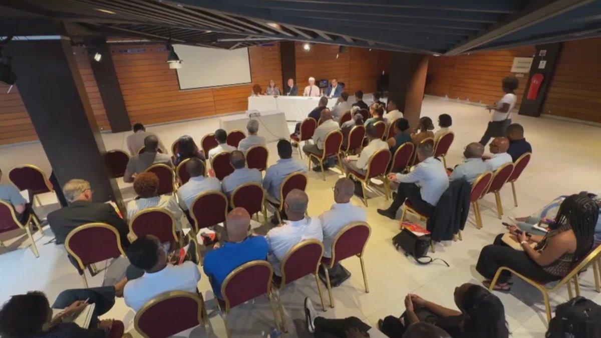 la1ere's tweet photo. 🟡 La corruption en Guadeloupe "quatre fois plus importante" qu'au niveau national selon l'AFA

➡️ La directrice de l’Agence française anticorruption (AFA) est en Guadeloupe pour cinq jours de sensibilisation auprès des acteurs publics et privés. 

📲💻 https://t.co/zJVOdSdf2l https://t.co/XaRp8nS416