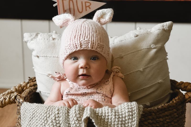 TrumpGirlLove's tweet photo. The calls started in mid-August.

First the father. Then the grandmother. Then neighbors who noticed the toddlers hadn’t been seen on the porch in days.

By the time the thirteenth response ended, the house on Pinewood Drive had grown quiet. Deputies had stood in the driveway more times than they could count. 

They had spoken with the mother, glanced inside, coordinated with caseworkers, and left with the same note in the log: no immediate signs of concern.

Inside, time had slowed.

Emory, two years old, had stopped asking for snacks. Harlow, barely fifteen months, no longer crawled toward the sound of a voice. The refrigerator still held food. The bottles sat unused on the counter. 

The mother moved through the rooms in a fog she later described as a “blur,” unable to recall the last meal or sip of water she had given them.

When the final welfare check arrived on September 29, she met the deputies at the door, incoherent and crying. They stepped past her. The silence that met them was absolute.
Both children had been gone for days.

In the weeks that followed, the father released a statement through his attorney: the warnings had been loud and repeated. Family members had begged. Friends had called. The system had answered the phone thirteen times and still walked away.

Local news ran the facts. Social media ran the grief, the blame, and the scripture.

The house stayed empty.

The only thing that remained was the question no report could answer: how many times does a door have to open before someone looks long enough to see what is no longer moving inside? 💔💔