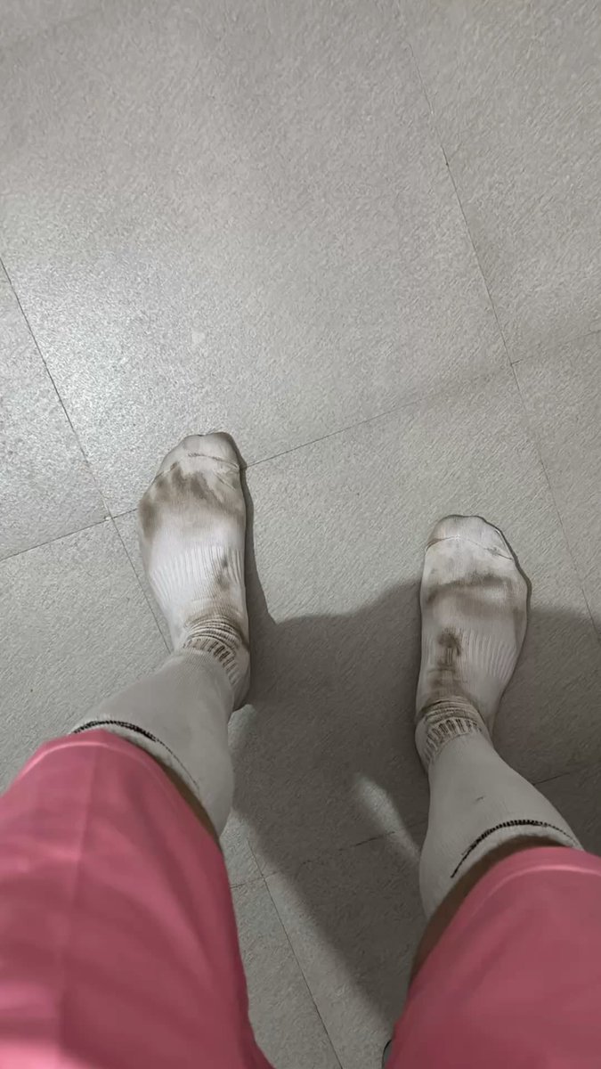 Szymonass's tweet photo. Która suka chce kupić przepocone i mokre skarpety po treningu 😝 #master #blik #findom #moneymaster #feet #footbal #sox #soxy #slave #cwel #cuckold https://t.co/14B7JY2gvV