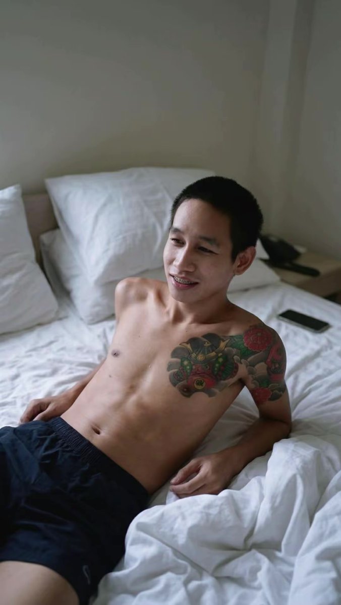 jonwit2323's tweet photo. ตัวจริงพูดน้อย เรียบร���อยครับผม👀ไสๆเลย🙁
#กรุงเทพมหานคร #fwbกทม #สีลม #สาทร https://t.co/CRWHTmZ7ls