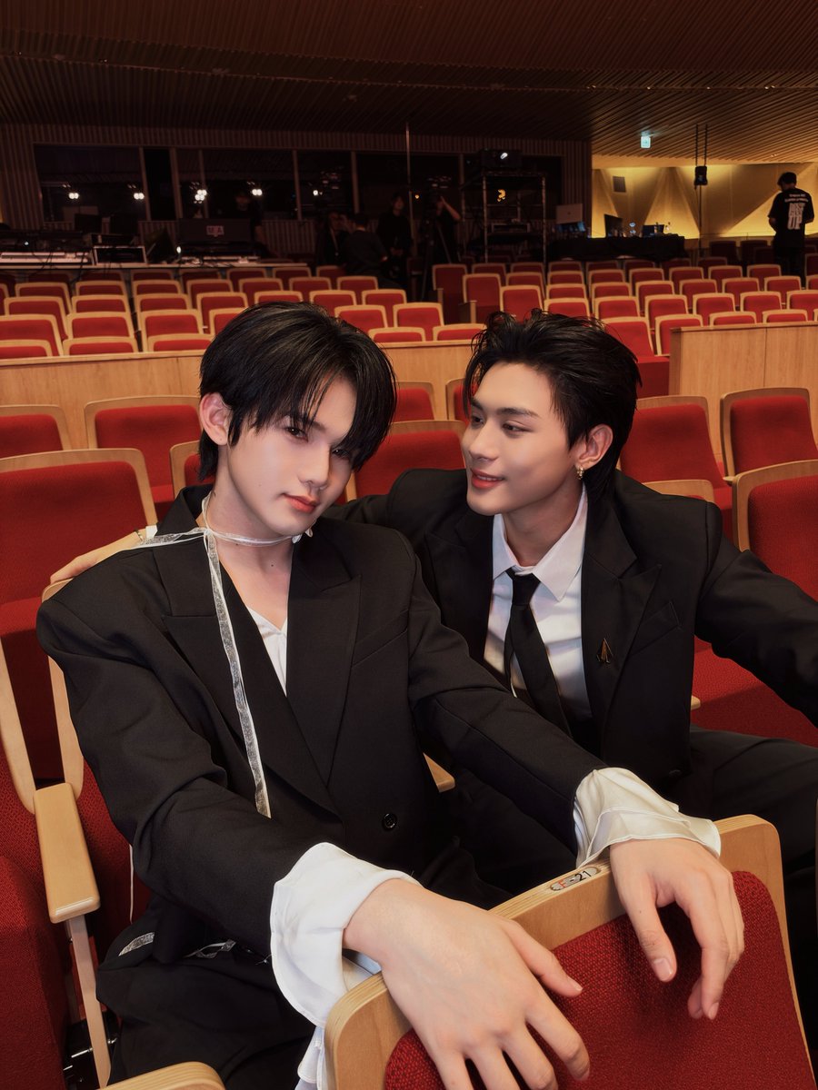 PaybackSeries's tweet photo. 2nd Look 🖤✨

PAYBACK FAN MEETING IN TOKYO
#PAYBACKFanMeetinginTOKYO
#PAYBACKTheSeries https://t.co/M4BdtrRGAz