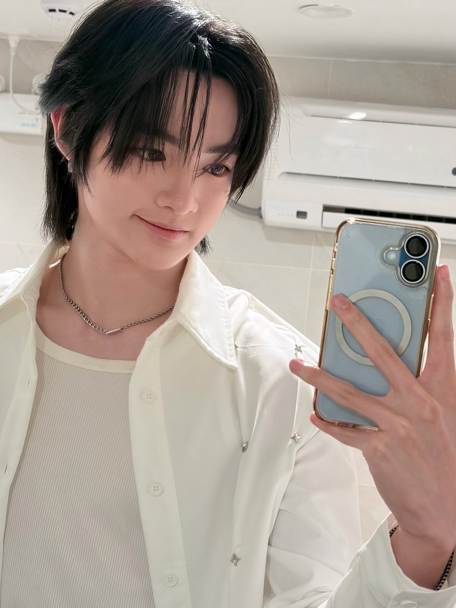 imreeonn's tweet photo. ขอบคุณแบรนด์ Skin Editor งานวันนี้สนุกมากๆเลย ได้เจอทุกคนด้วย เเถมได้เล่นเกมกับพี่ๆมัมๆอีก และ วันนี้ DMD Trainee เรามากันครบเลยโชว์วันนี้เราเปนไงบ้างครับ ทุกคนชอบกันมั้ย รอติดตามผลงานเราได้ในอนาคตนะมัมมม🥺 เจองานต่อไปค้าบบบ🫶🏻

FAMIEFEST X DMD TRAINEE
#SkinEditorFMFxDMDTrainee
#reeonn