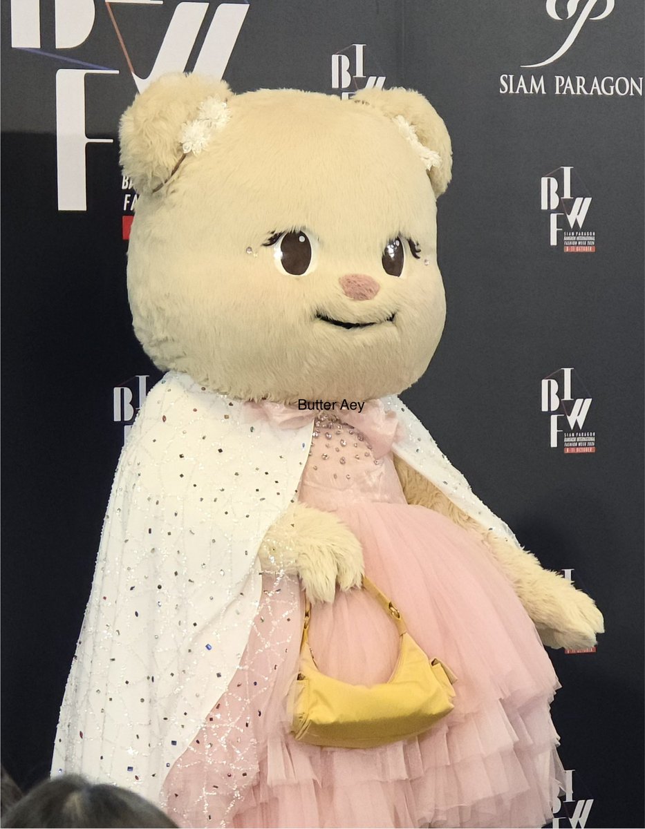 ButterAey's tweet photo. รูปจากงานเมื่อวาน ไม่ได้พกกล้องไป เพราะระยะเลนส์เกินจากที่เข้ากำหนด ก็เลยมีภ��พมาแค่นี้เลยค่ะ
BIANCA BEAR BIFW26 SIAM PARAGON
#SiamParagonBIFW2026xBiancabear #CHATOxBiancabear #CHATOStudio #CHATODancingFlower #BIFW2026 #Biancabear https://t.co/bJkSPXuk52