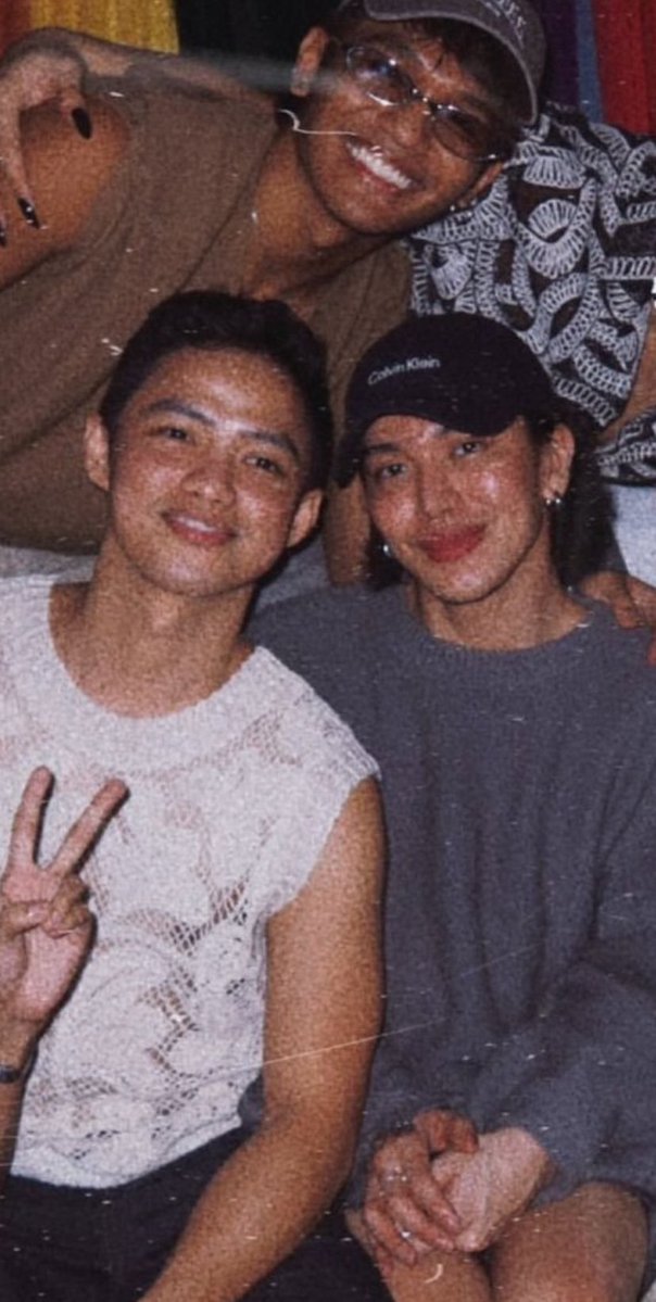 meowsxhimj's tweet photo. Tatlong mahal ko sa bohai hehehe 3 for i love you https://t.co/OJVYvLuAhe
