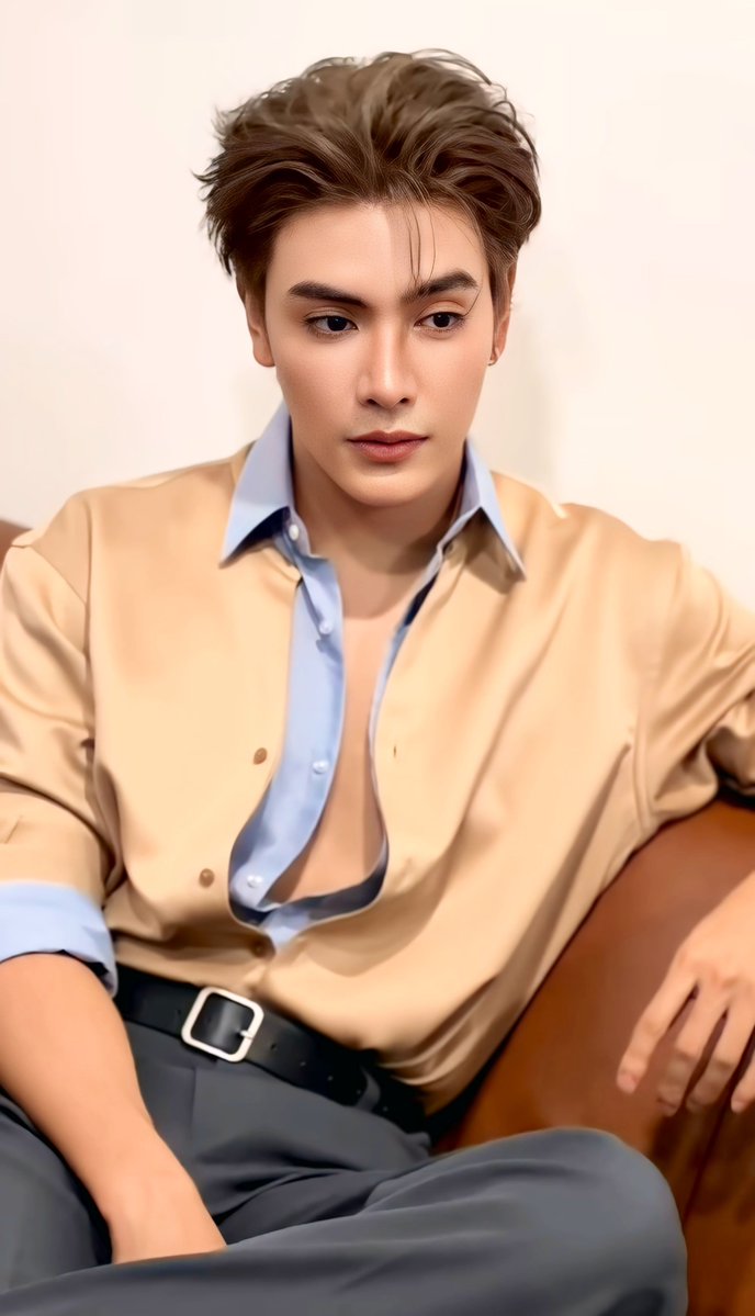 jd_zootopia's tweet photo. JOONG ARCHEN'S charisma is impossible to ignore,He's already stealing every heart in KL ❤️🔥

JOONG LIGHTS UP KL #Joong1stFMinKualaLumpur https://t.co/IbhmEEJ4km