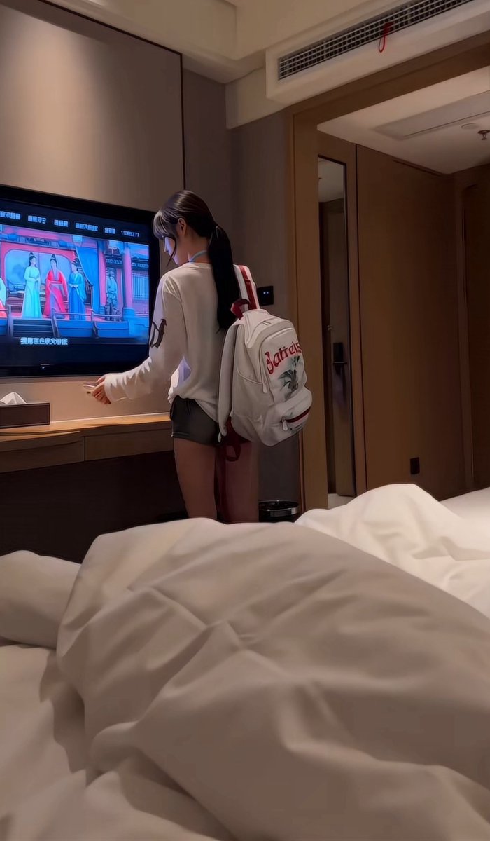 krystal49zo3's tweet photo. 高中生…我真的不要 🚪  

真的给b看 不信你试试 我真的是女菩萨 https://t.co/ccx0LpNZwa