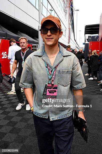 pommegalla's tweet photo. “turning F1 into inkigayo” but yall have no problem with western celebrities showing up in the paddock? kshsks these asians are more racist to their own kind (asians) 😂 https://t.co/oJatyxSCcb