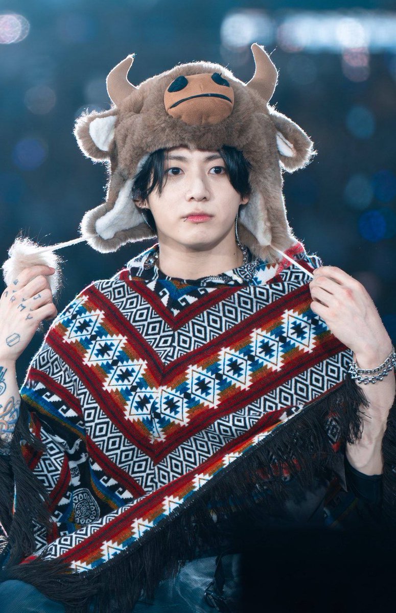 love_koomi's tweet photo. puppy mode                            daddy mode https://t.co/GBccEYsfHz