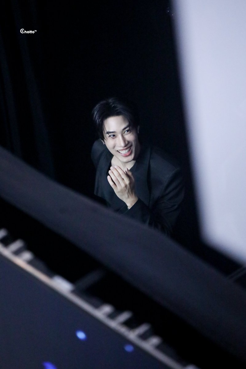 ChottoTH's tweet photo. พี่เติ้ลเล่นอะไรน้อ สดใสที่สุดเลยคั้บบ 😂😂
 
TFO SCENT OF MITH
#MITHxTleFirstone 
#TLE_mtm  
#TleFirstone #เติ้ลเฟิร์สวัน https://t.co/ZV43DCos3H