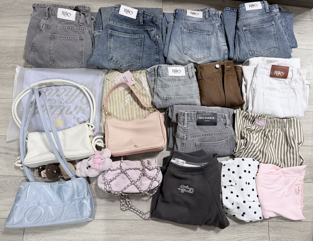 pupararah's tweet photo. ˚⊹♡ 🪷 ส่งต่อเสื้อผ้า แบรนด์ไอจี มีเยอะกว่าในรูป🩰 200+ตัว 👗🪽

🍎 ลงวันนี้ 19:00 

ค่าส่ง 39฿ (รีปักฟอล ลด5฿) 🎀🎧ྀི

#ส่งต่อเสื้อผ้า #ส่งต่อเสื้อผ้ามือสอง #ส่งต่อเสื้อผ้ามือ2 #เสื้อผ้ามือ2 #เสื้อผ้ามือสอง #cintage #โล๊ะตู้เสื้อผ้า #vghbkk #stylistshop #ส่งต่อholster #serlyn https://t.co/6PK7AQ4K54