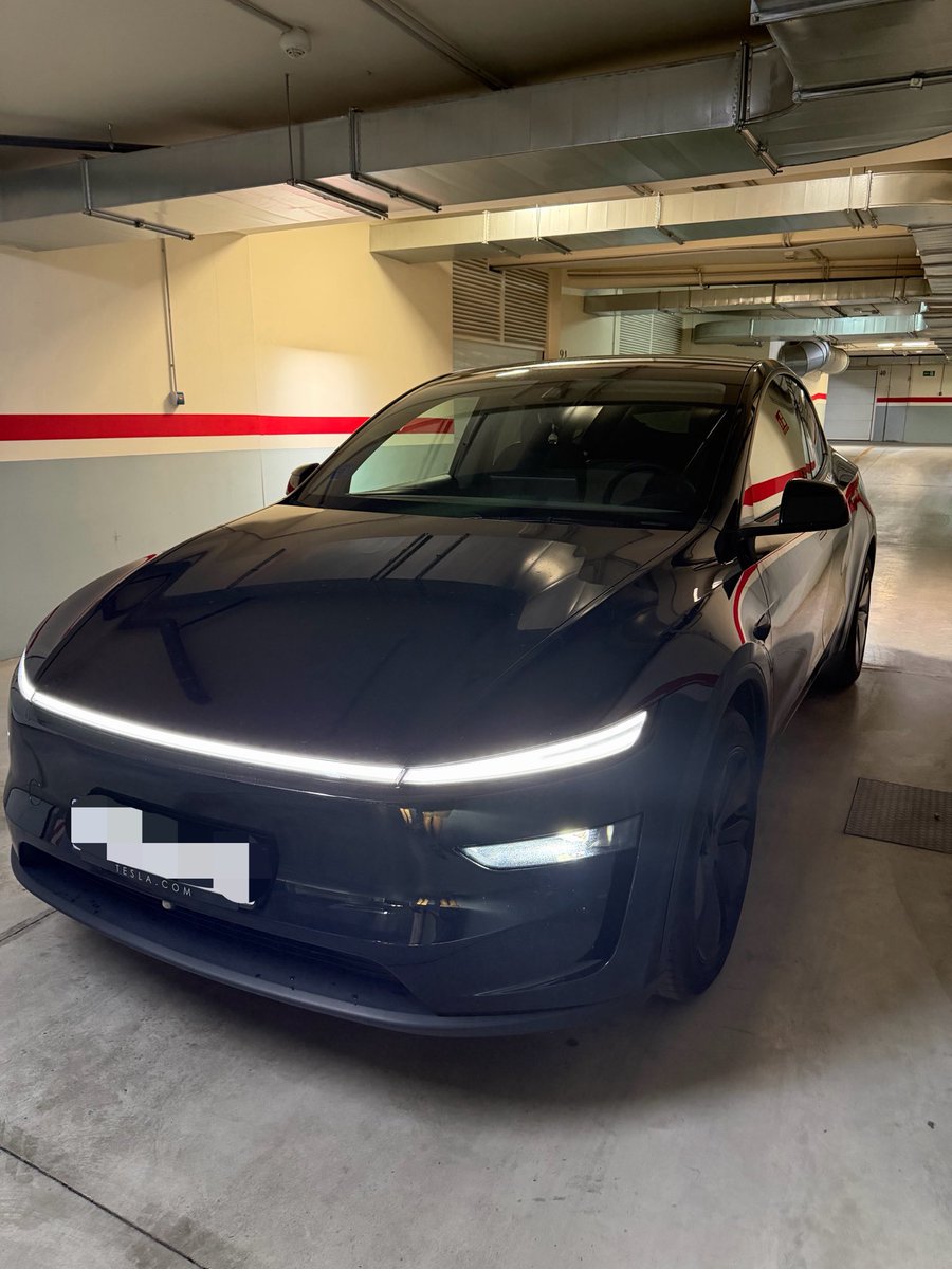 SrtaTesla's tweet photo. @SrXpeng Como mi Model Y no hay nada… 😍 https://t.co/OvYWKysHut