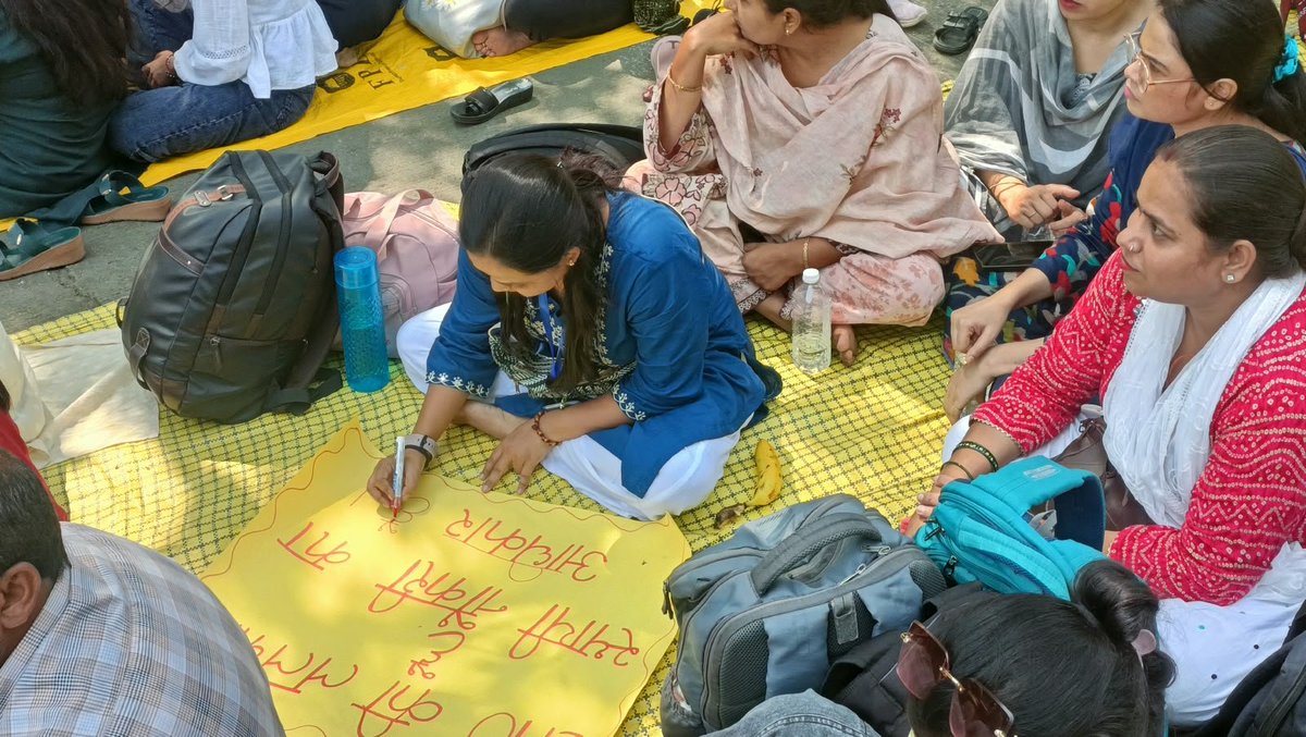 BhagatSaini1257's tweet photo. Respected Chief Minister @myogiadityanath ji, kindly initiate the process of cadre formation and regularization, considering the dedicated service of CHOs who have become the backbone of rural health. 🙏🩺
@Brajeshpathakup @UPGovt
#UP_CHO_Cadre_Nirman #RegularizeUPCHO https://t.co/50J6ezQhAx