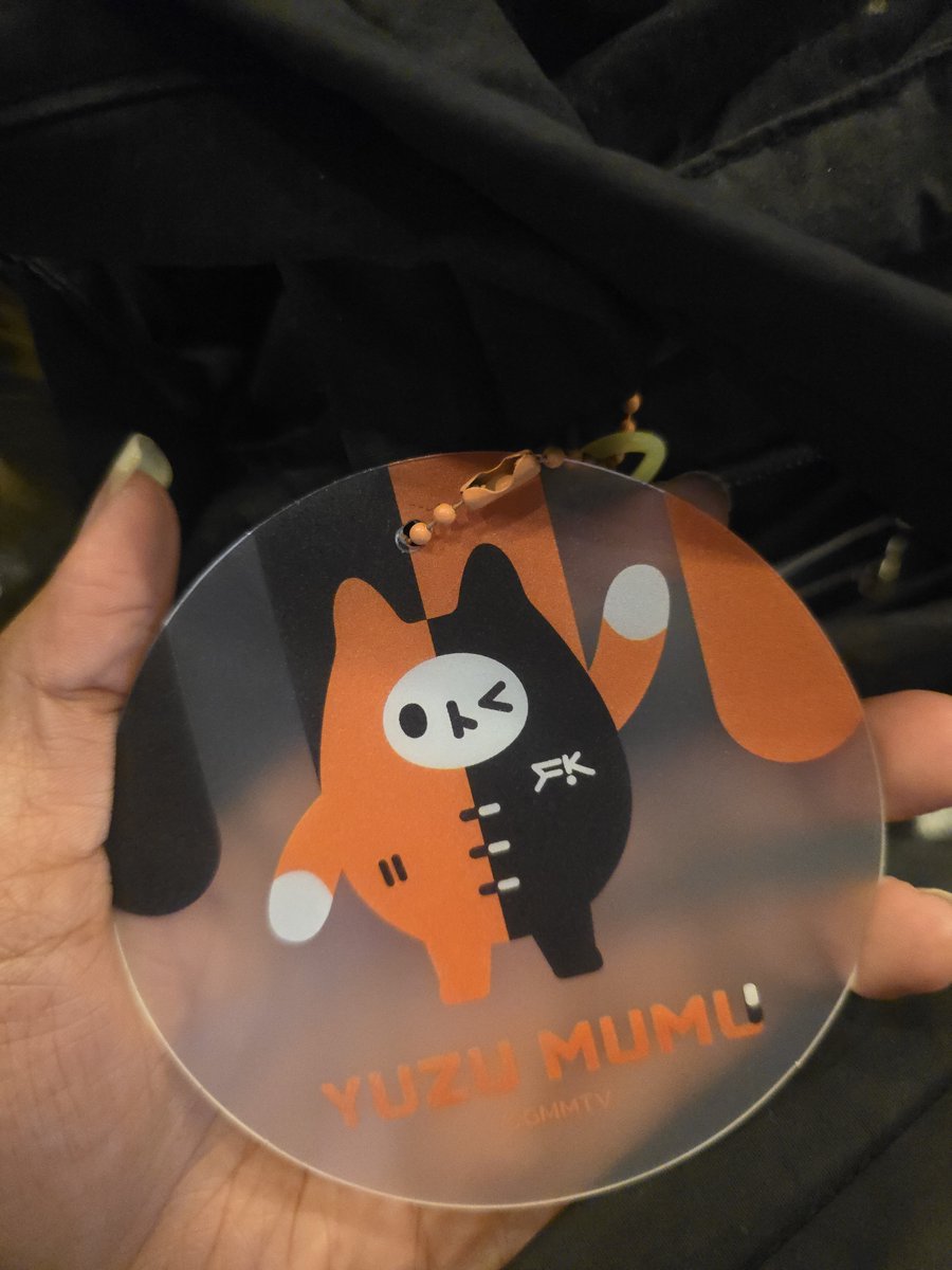 p_0y's tweet photo. ยายมาหามุครั้งแรก แบบไกลๆล่ะ🥺

YUZUMUMU x HAPPYFAM2026
#GMMTVFANIVAL2026HappyFamily
#YUZUMUMU https://t.co/Iw9FnLW2rE