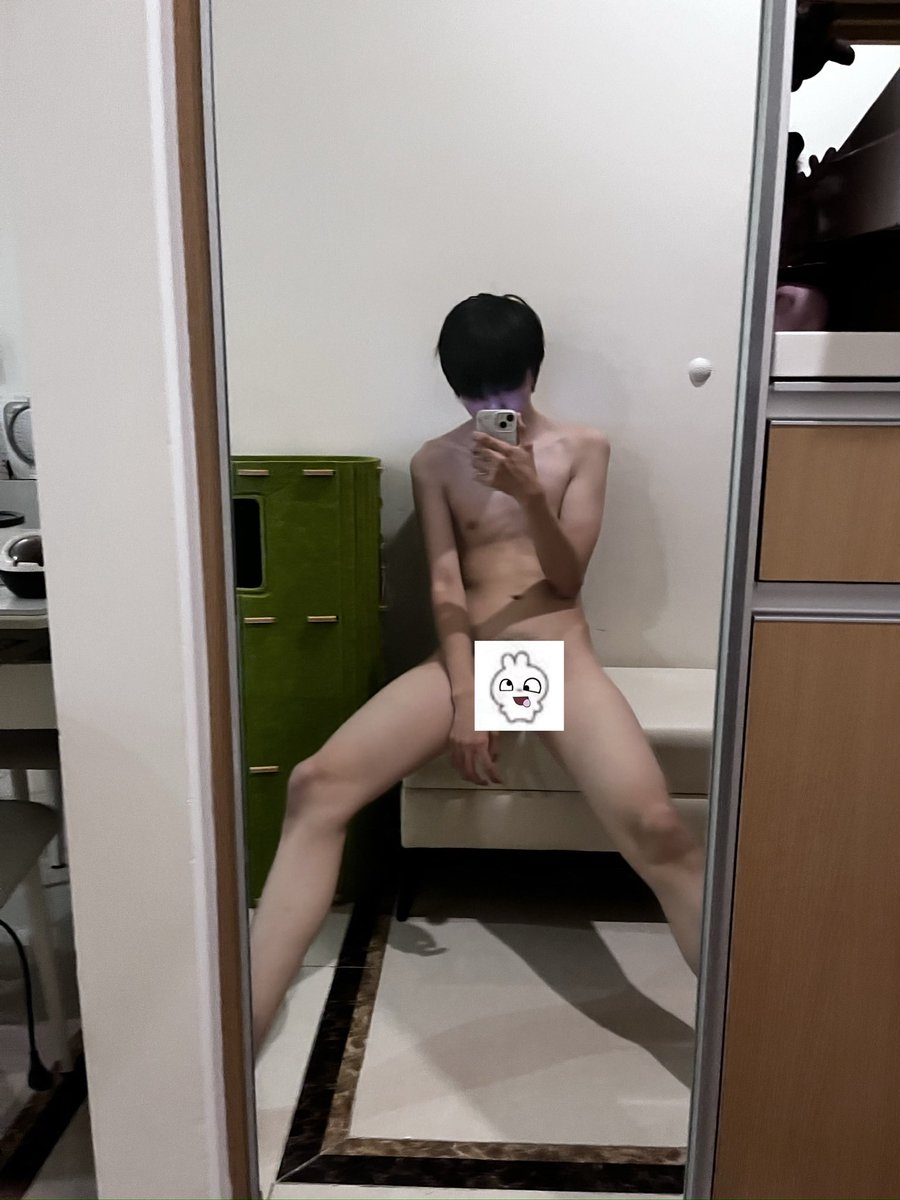 Nytrecybm's tweet photo. 和我谈恋爱每天给你看鸡巴 https://t.co/5bexQ9VGiF