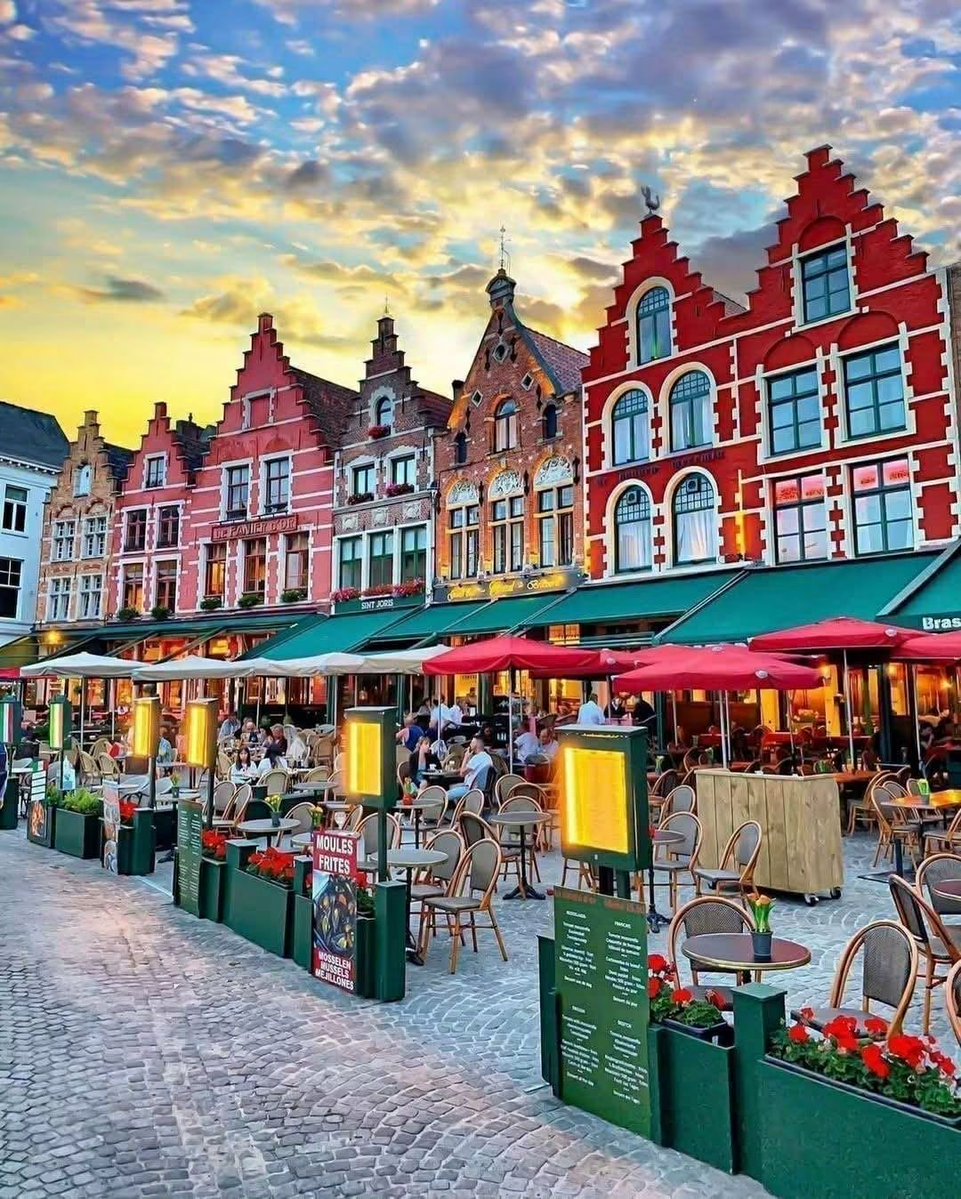 WildscapeWonder's tweet photo. Bruges Belgium 🇧🇪 https://t.co/MD0A0VBw0L