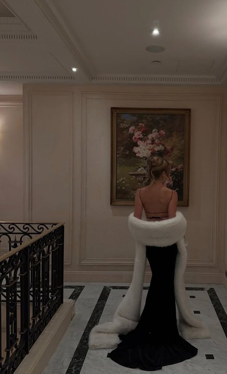 _herlore's tweet photo. elegance is knowing you don't have to compete for attention https://t.co/bGyhyFbvj1