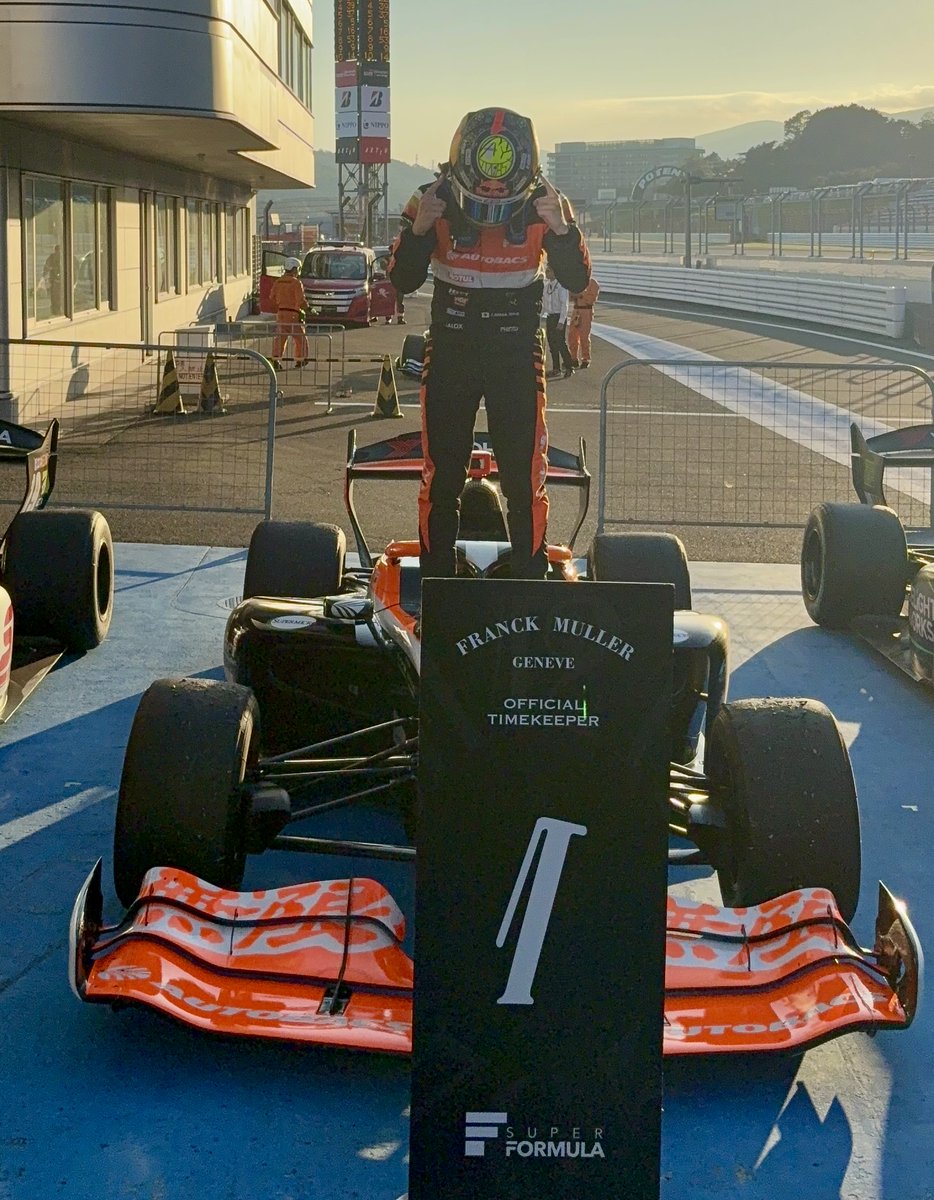 mugen1973's tweet photo. TEAM MUGEN AUTOBACS
2026 SUPER FORMULA Rd.10 富士スピードウェイ
決勝　岩佐歩夢選手　優勝!

#TEAMMUGEN #AUTOBACS #SFormula
#野尻智紀 #岩佐歩夢 #Honda #HRC #PoweredByMOTUL https://t.co/kIw3Il5HS4