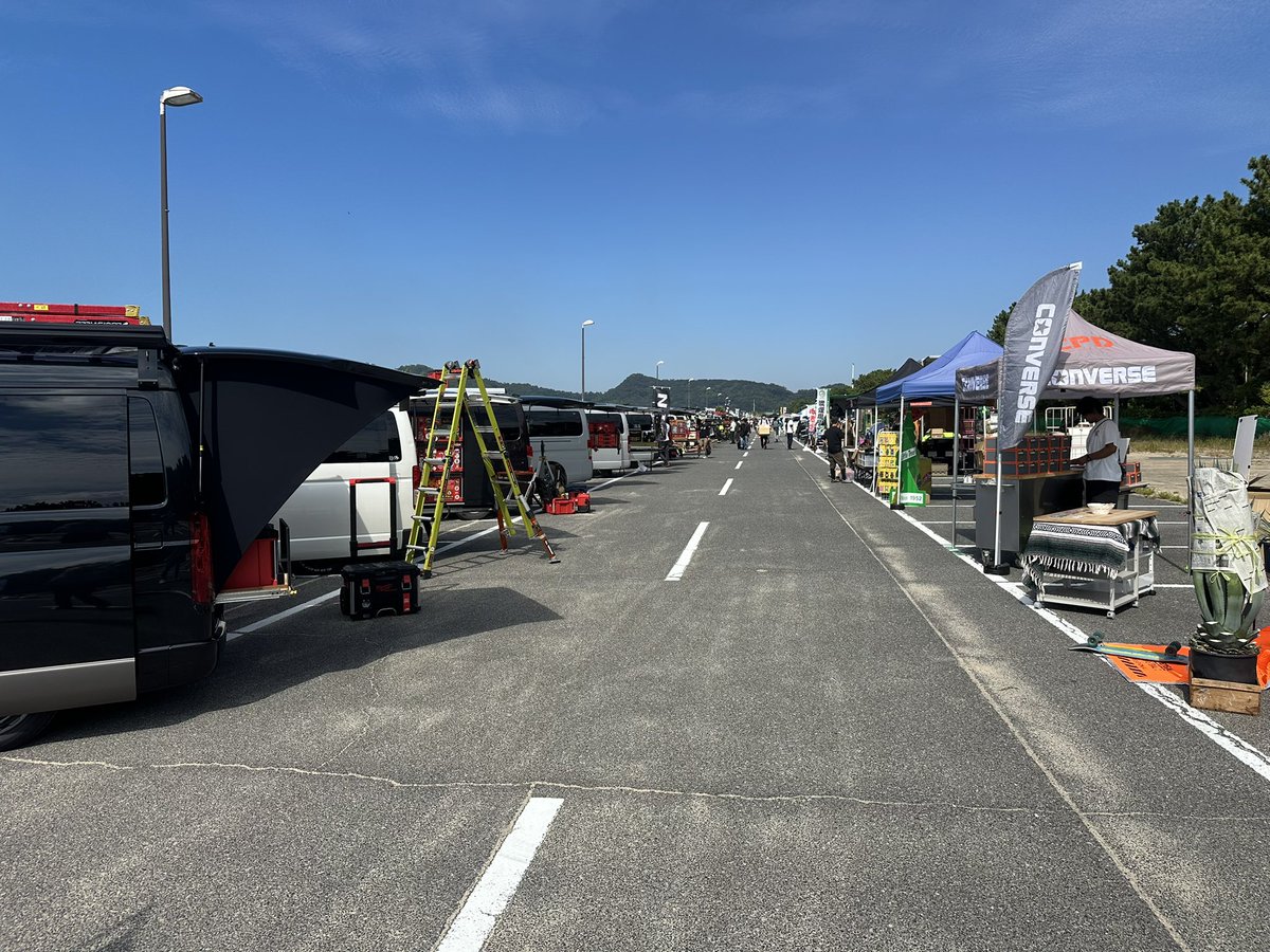 bunchi_pubg's tweet photo. 久々に日曜に休んで
Ｎ・Ｉ・Ｅのイベントに初めて行ってきました🚗³₃

出展車両の荷台を見たり、くじ引いたり
めっちゃ楽しかった〜✨️ https://t.co/04KjEMwN7h