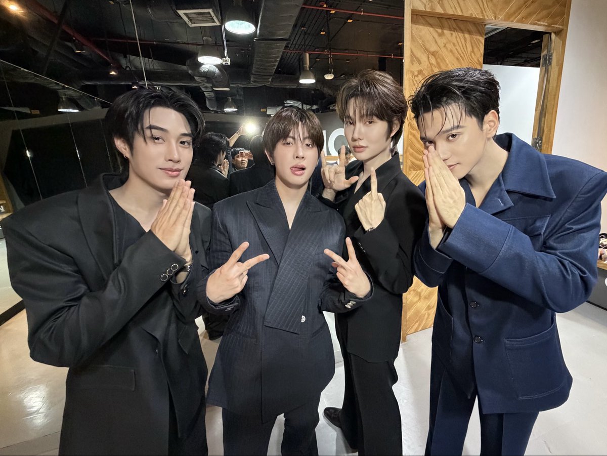 Ize6's tweet photo. เจ้า4ก้อนได้เจอกันแย้ววววววว~ 🥹🤍

#MITHxTleFirstone
#MITHxKengNamping
#KengNamping 
#TleFirstone https://t.co/l8BGMz7KBg