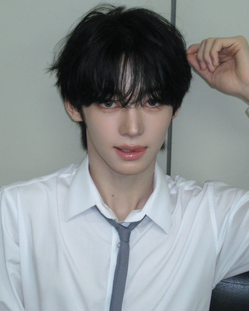 hapzhen tweet picture