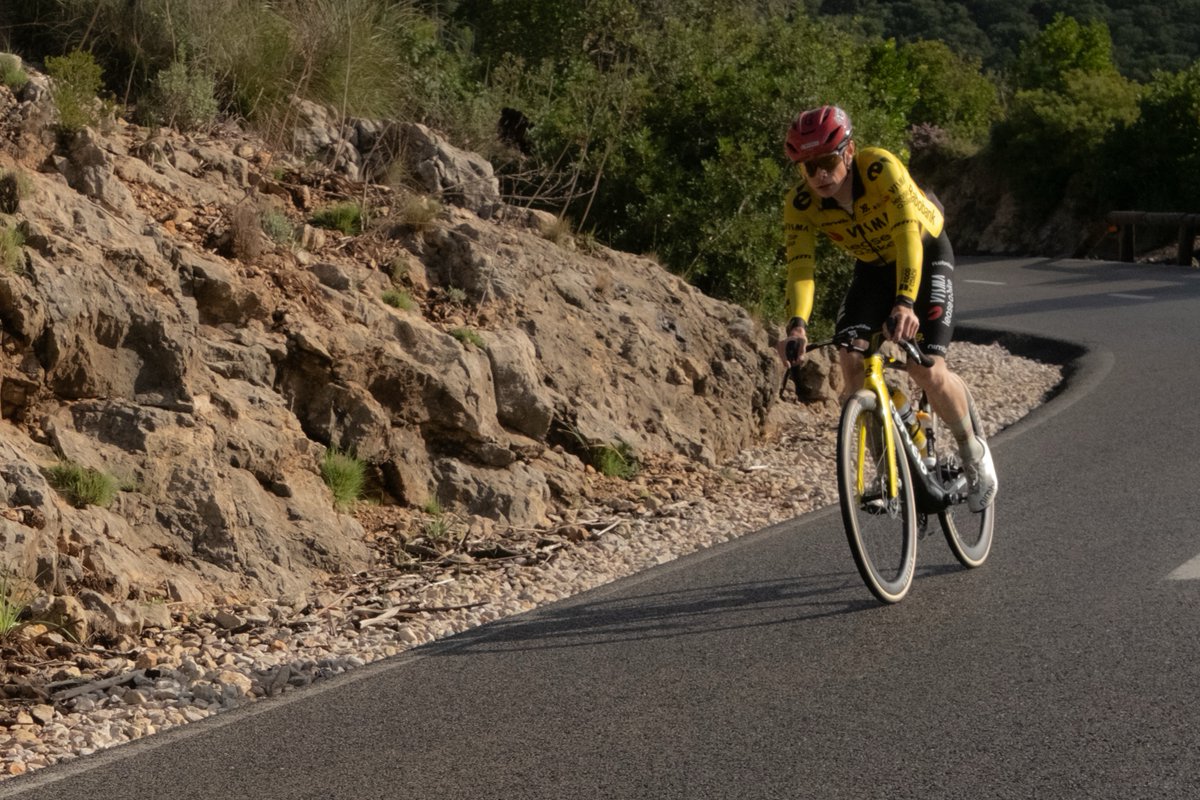 vingeupdates's tweet photo. Jonas Vingegaard is currently training in Mallorca 👀

📸 mallorcacycling on IG https://t.co/LzM5NmmC3G