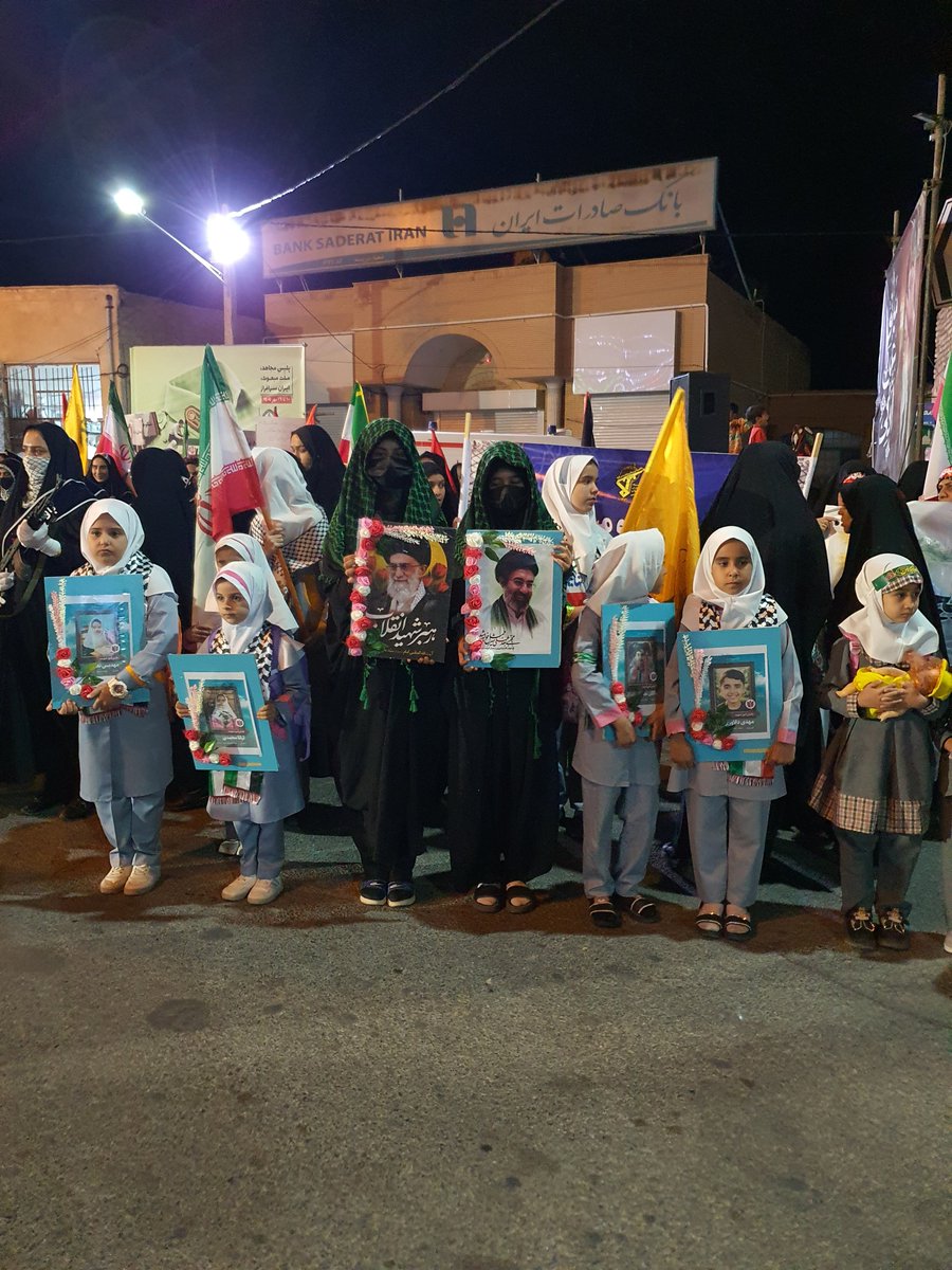 Kosar1030438's tweet photo. ایران یعنی قلبی که برای عزت می تپد، زبانی که با غرور سخن می گوید، و ملتی که با غیرت می ایستد
#پای_کار_ایران
#سربیشه_پای_کار_ایران https://t.co/RpH3FqNL5e