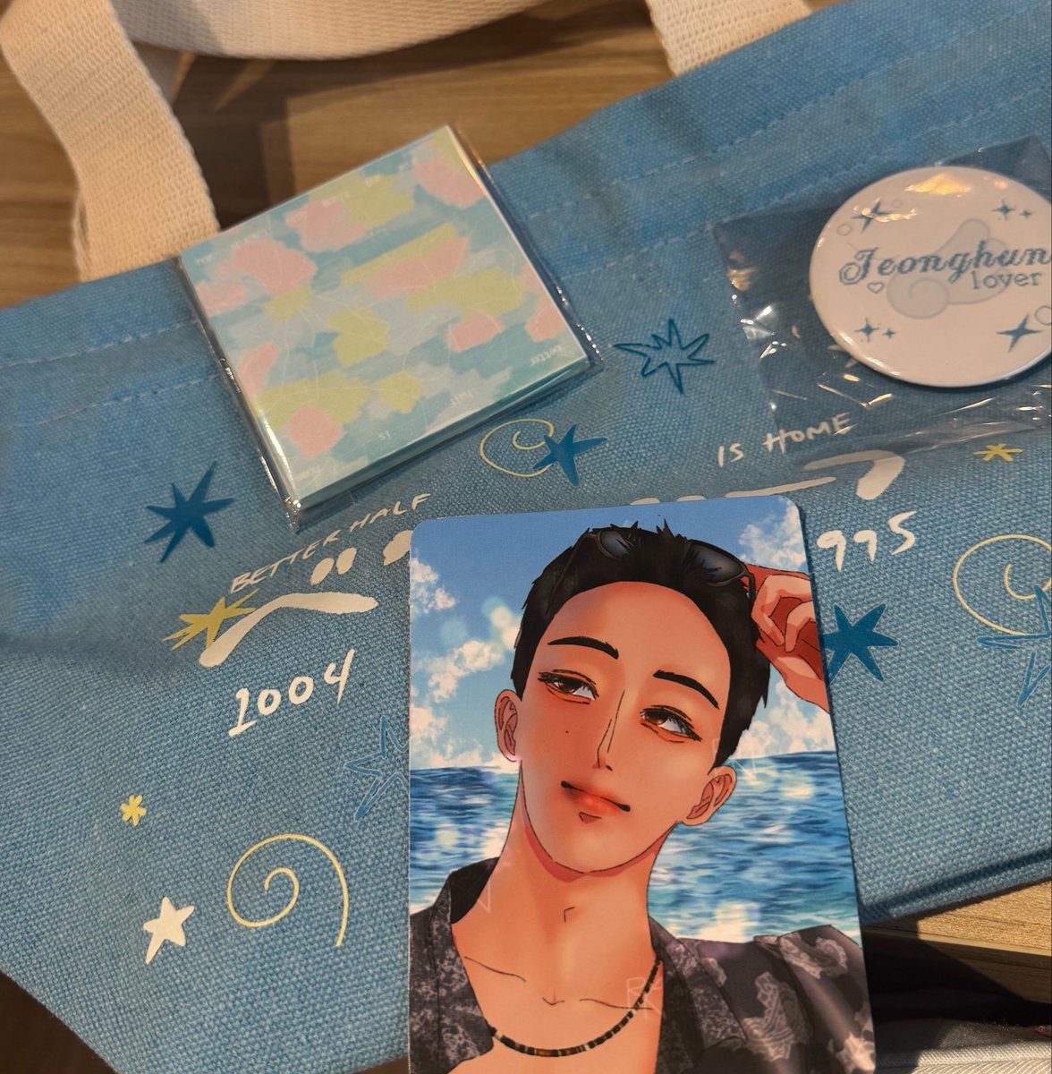 9th_ln's tweet photo. EVENT HAUL~~✨✨ 🪽
Thank youu @9TO5LINE for the event! (><
#JEONGHAN #BetterHalfIsHome #YJHBetterHalf #정한 #ベターハーフ https://t.co/iYGl4w5UzW
