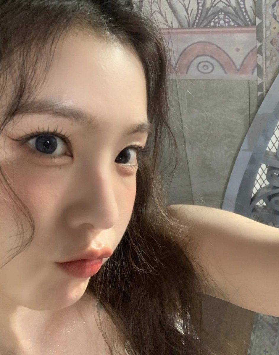 Wonyuoung tweet picture