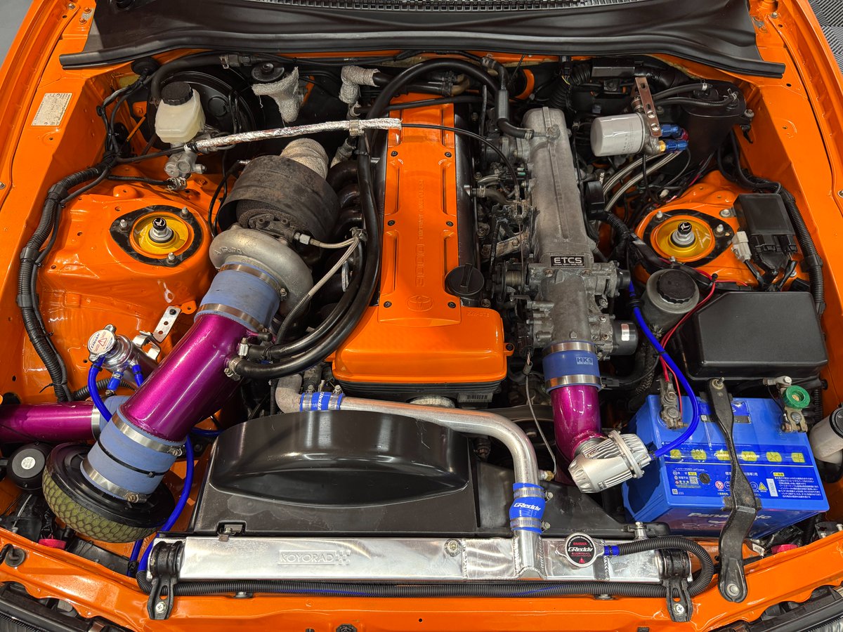 Kingbuyer8733's tweet photo. 皆大好きワイスピ仕様の80スープラ入庫しました！

2Jターボ、ゲトラグ6速換装公認済
BOMEXフルエアロ　
APR2段アルミGTウイング
KUHL車高調
LS600加工キャリパー

詳しくは
https://t.co/lbPTaKwgJ5

＃ワイスピ
＃ワイルドスピード
＃JZA80
＃スープラ
#MK4 https://t.co/WJrZtbnMBc