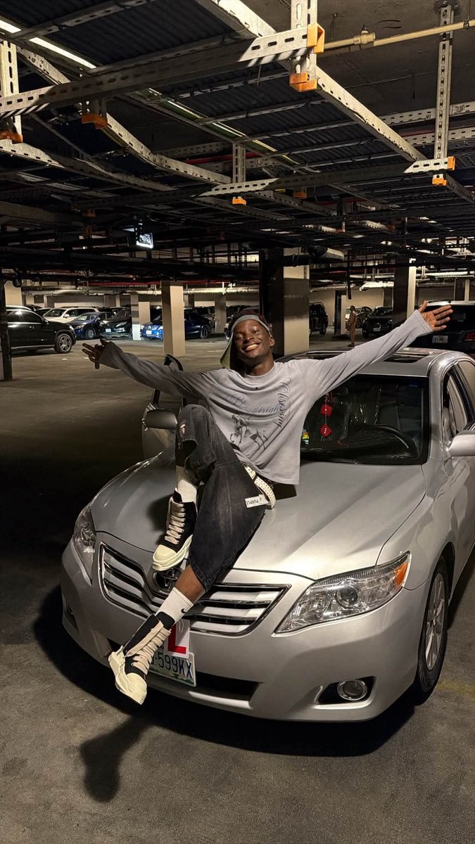silent_beamer's tweet photo. Skit maker, Milkish has bought his first car, a Toyota Camry worth millions of naira 🥹

Congratulations to him🎉🔥 https://t.co/fiRXFdTaJO