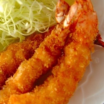 nyammmm_326's tweet photo. #新しいプロフィール画像のハッシュタグを付けて
エビフライ作りたいけどだるい https://t.co/42PcXaEWKB