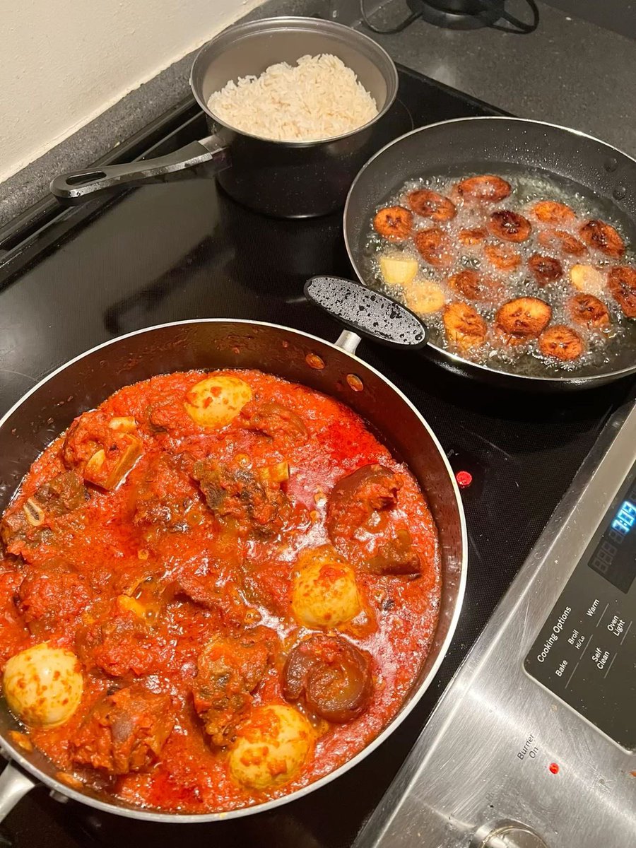 he_is_ola001's tweet photo. Where is your plate 🍽️?
Will you join me https://t.co/Jwi4WFrlXl