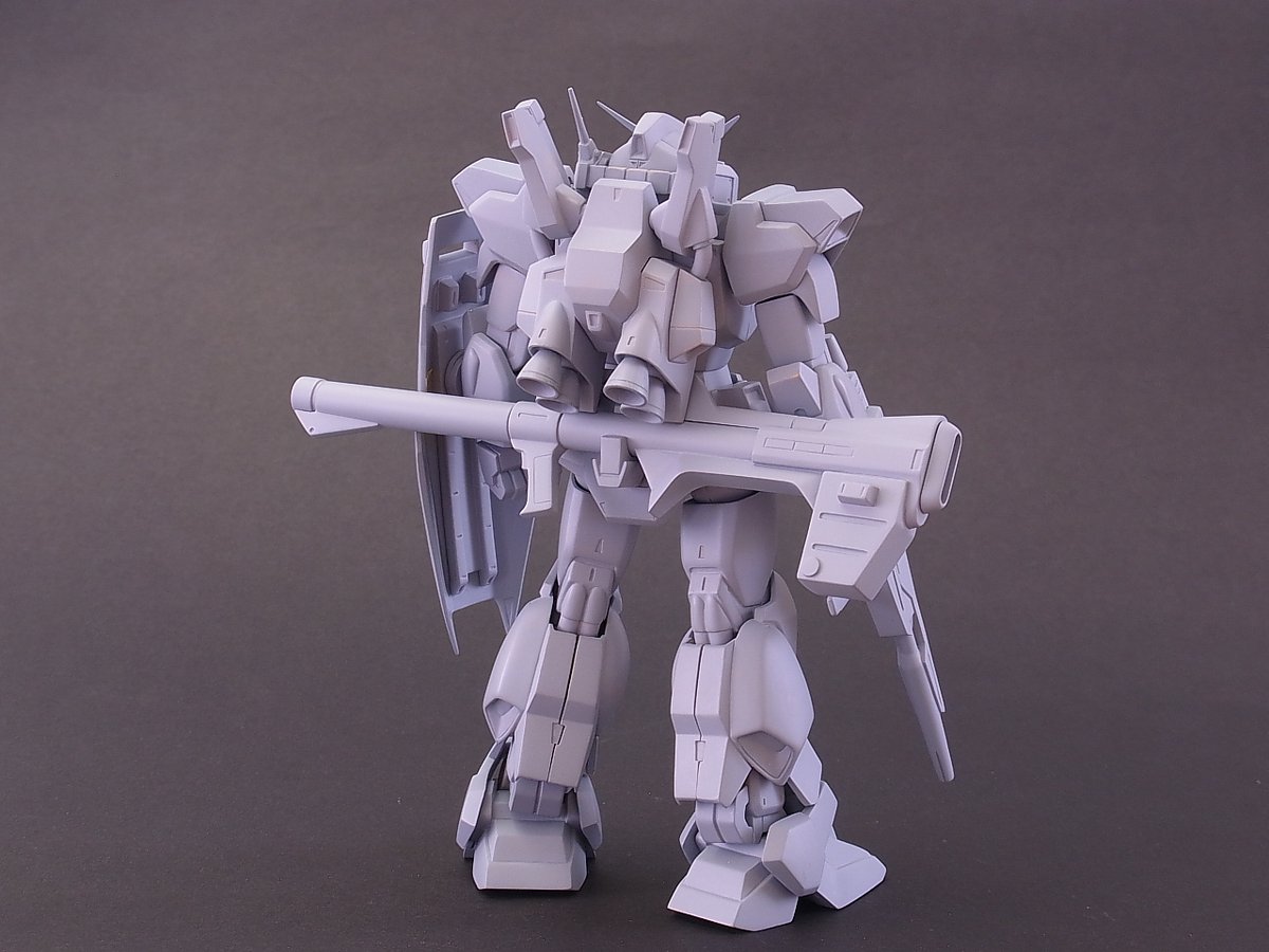 kaz_limit's tweet photo. このMk-Ⅱは設定画の再現を目指してフルスクラッチしたものです
足のラインの再現は特に注力して、足首の上下幅をどう立体に辻褄合わせするか試行錯誤しました
つま先を伸ばす様に描かれてると解釈して、上下幅がある様に見せつつ実際の幅は抑えたボリュームにしています https://t.co/RNIbKZBaaM