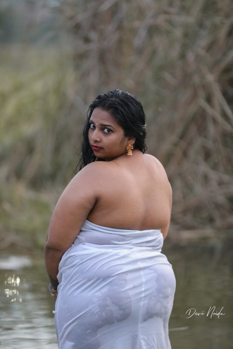 baddieframe's tweet photo. Devika naidu https://t.co/PMJ304Yncc