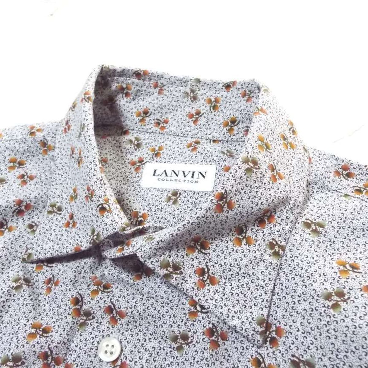 Over25Fashion's tweet photo. #古着屋OVER25メンズブランド古着

【大人カジュアル】ランバン コレクション（LANVIN COLLECTION）ボタニカル 植物 三つ葉　総柄　長袖シャツ

https://t.co/T10nu74uZf

#メンズ古着 #お洒落さん #古着男子 #湘南 #メンズファッション #秋冬コーデ #着回しコーデ #シャツコーデ #お洒落さん https://t.co/XAdtMYTgcy