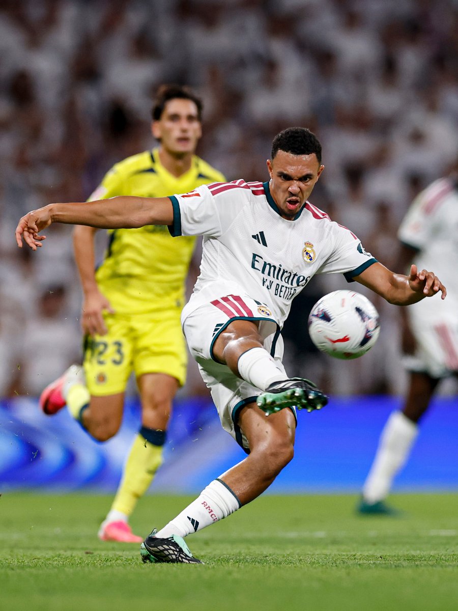 realmadrid's tweet photo. ⚡⚡⚡ https://t.co/bJPVwaZMgg