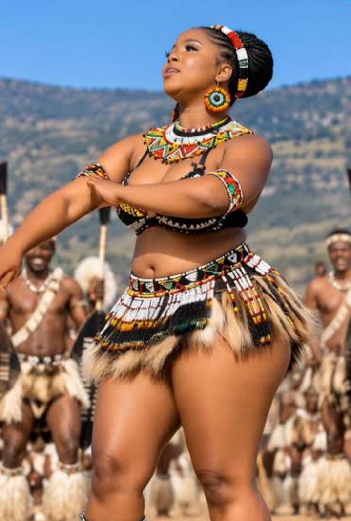 thatEMMANUEL's tweet photo. Imagine stepping into Africa and the first thing that greets you is the beauty of our rich culture.|ZULU
#zulu #africa #culture https://t.co/e7clKRszPz