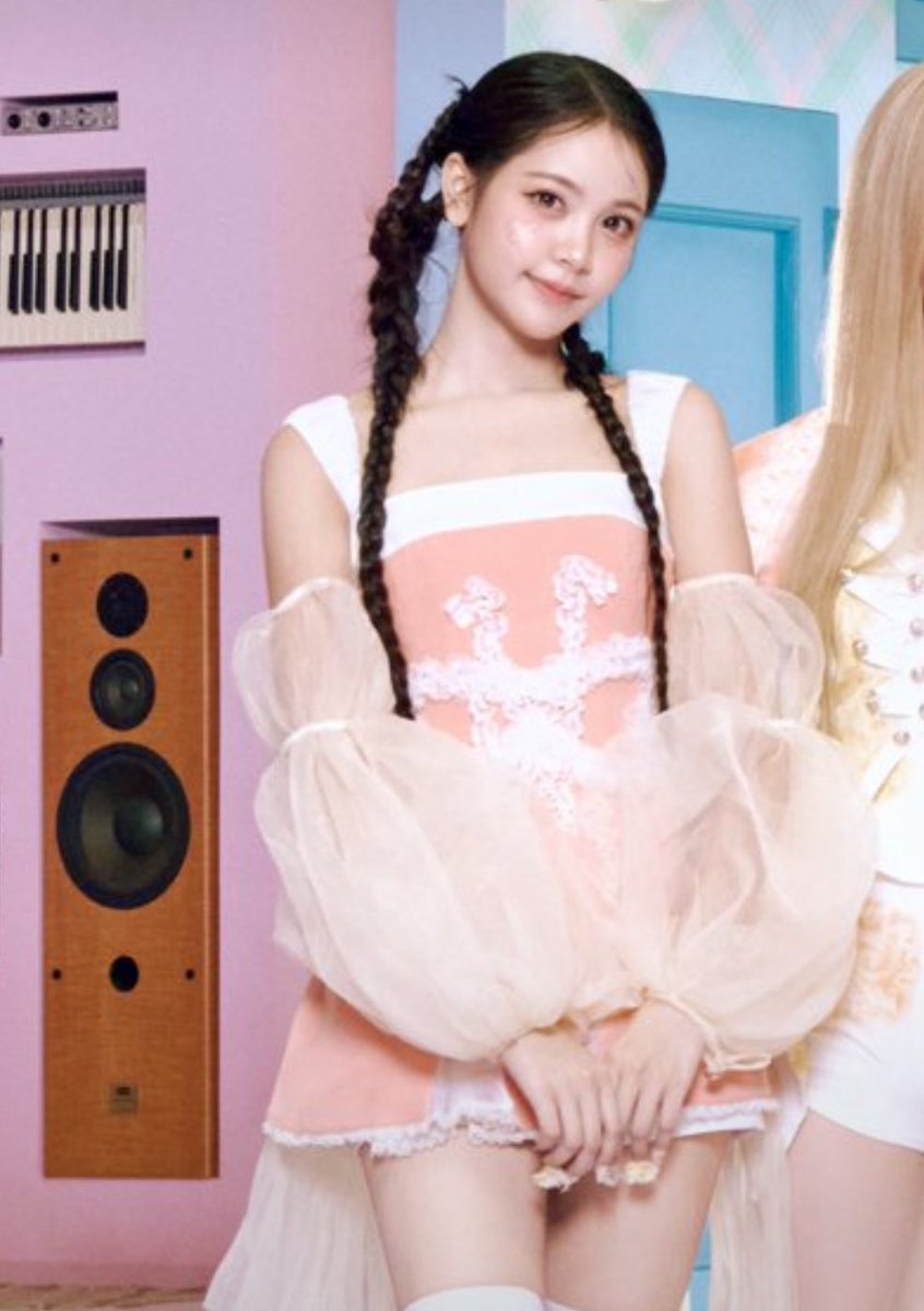 ahyeoncards's tweet photo. CARMEN?!!! 

HAH?!!!! 😭😭😭😭😭😭😭😭😭😭 https://t.co/XTjWlxWSBl