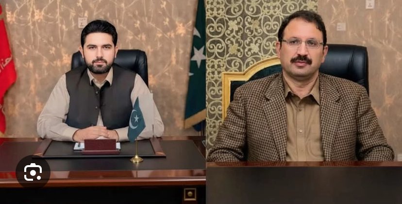 AsadAToor's tweet photo. 🚨🚨#BREAKING: CM KP @SohailAfridiISF and President #PTI KP @JunaidAkbarMNA arrested. https://t.co/FHZNLEz3RK