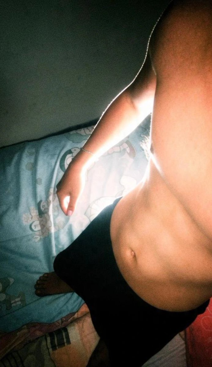 apel129819's tweet photo. Yg suka bisa dm yaaa hihi.
#fypシ゚viral #sange #Crot #17cm https://t.co/x0zB1WdZ9N